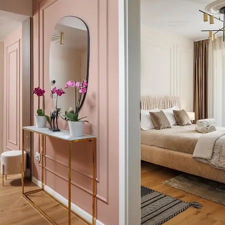 아파트 Eleni Rezidence 1